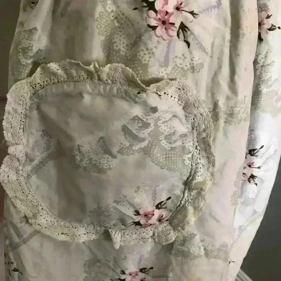 vtg handmade flower apron with pocket fits most - Picture 3 of 5